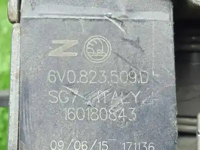 Автозапчастина б/у замок капота для skoda fabia combi 1.4 tdi dpf посилання на oem iam 6v0823509d  