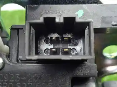 Second-hand car spare part trunk lock for skoda fabia combi 1.4 tdi dpf oem iam references 8r0827505  