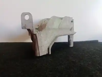 Second-hand car spare part engine support for skoda fabia combi 1.4 tdi dpf oem iam references 04b199207  