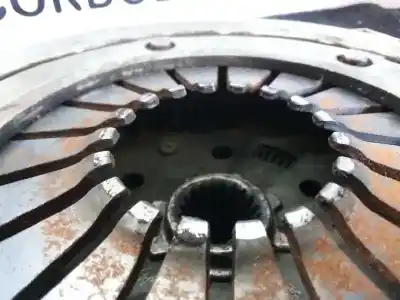 Second-hand car spare part clutch kit for opel insignia berlina 2.0 cdti oem iam references 063082001413 - 644757072 - 55582605  