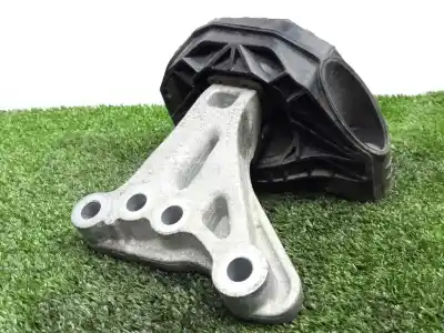Second-hand car spare part right engine support for citroen c-elysée 1.2 12v vti oem iam references 9676780580  
