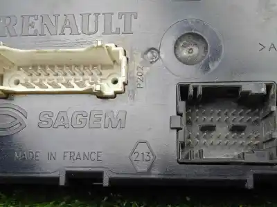 Pièce détachée automobile d'occasion module électronique pour renault trafic combi (ab 4.01) 1.9 diesel références oem iam p8200461556k - 8200461556 - 281127697a - uchn2  uchn2