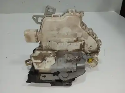 Peça sobressalente para automóvel em segunda mão fechadura da porta dianteira esquerda por seat leon (1p1) 1.2 tsi referências oem iam 1p1837015b