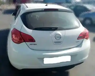 Tweedehands auto-onderdeel VEILIGHEIDSRIEM RECHTS ACHTER voor OPEL ASTRA J (P10)  OEM IAM-referenties   