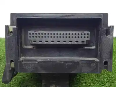 Gebrauchtes Autoersatzteil relais sicherungskasten multifunktionsrelais zum chrysler voyager (rg) motor 2.8 ltr. - 110 kw crd cat oem-iam-referenzen 05144509ac  