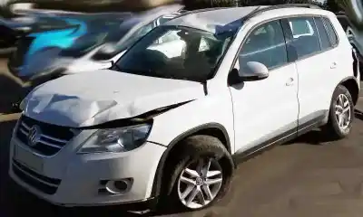 Recambio de automóvil de segunda mano de PUENTE DELANTERO para VOLKSWAGEN TIGUAN (5N1)  referencias OEM IAM   