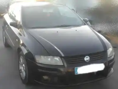 Peça sobressalente para automóvel em segunda mão TRANSMISSÃO DIANTEIRA DIREITA por FIAT STILO (192_)  Referências OEM IAM  L935MM 