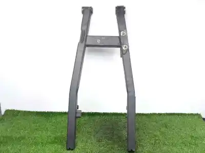 Pezzo di ricambio per auto di seconda mano forcellone per keeway rkv 125 c.c riferimenti oem iam ml53100k690011  