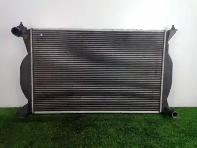 Second-hand car spare part water radiator for audi a4 berlina (8e) 2.4 v6 30v cat (bdv) oem iam references 