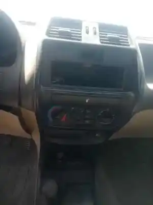 Piesă de schimb auto la mâna a doua grila aer pentru nissan terrano/terrano.ii (r20) 2.7 turbodiesel referințe oem iam   