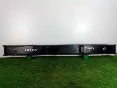 Pezzo di ricambio per auto di seconda mano paraurti posteriore per iveco daily caja abierta 2.3 diesel cat riferimenti oem iam   