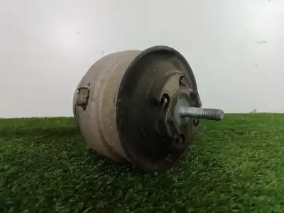 Second-hand car spare part engine support for audi a4 berlina (8e) 2.4 v6 30v cat (bdv) oem iam references   