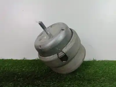 Second-hand car spare part engine support for audi a4 berlina (8e) 2.4 v6 30v cat (bdv) oem iam references 