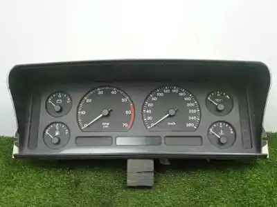 Pièce détachée automobile d'occasion COMPTEUR DE VITESSE TABLEAU DE BORD pour JAGUAR XJ6/12  Références OEM IAM 52010181B - 3M002643  