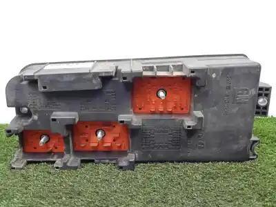 Pièce détachée automobile d'occasion boîtes à fusibles pour opel vectra c berlina 2.0 dti références oem iam 13112918 - 519038004  