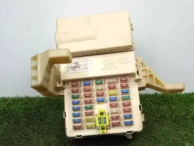 Peça sobressalente para automóvel em segunda mão caixa de fusíveis e relés por hyundai sonata (nf) 2.0 crdi cat referências oem iam 919503k010