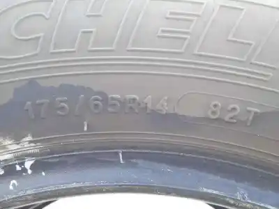 Gebrauchtes Autoersatzteil reifen zum opel corsa c 1.0 12v cat (z 10 xe / lw3) oem-iam-referenzen 175/65r14-82t  82t
