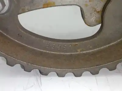 Pièce détachée automobile d'occasion poulie d'arbre a cames pour renault scenic ii 1.5 dci diesel cat références oem iam 585577  