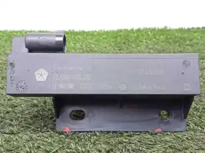 Pezzo di ricambio per auto di seconda mano antenna per fiat freemont (345) 2.0 16v multijet cat riferimenti oem iam 68068148aa - 2840864100300