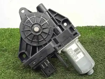 Pezzo di ricambio per auto di seconda mano motore alzacristalli anteriore destro per fiat freemont (345) 2.0 16v multijet cat riferimenti oem iam c22330100