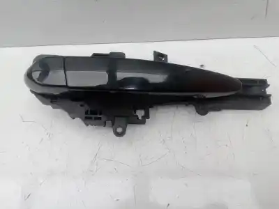 Peça sobressalente para automóvel em segunda mão puxador exterior traseiro direito por bmw serie 1 berlina (e81/e87) 2.0 turbodiesel cat referências oem iam 