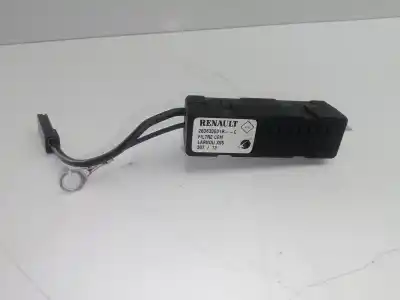 Pezzo di ricambio per auto di seconda mano modulo elettronico per renault clio iv 1.2 tce energy riferimenti oem iam 283630001r - 283630001rc