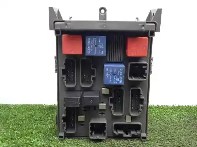 Pièce détachée automobile d'occasion BOÎTES À FUSIBLES pour RENAULT LAGUNA II (BG0)  Références OEM IAM 8200148809 - 518095401 - 8200004201E  