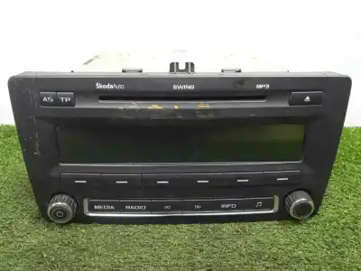 Gebrauchtes Autoersatzteil AUDIOSYSTEM / RADIO-CD zum SKODA OCTAVIA BERLINA (1Z3)  OEM-IAM-Referenzen 1Z0035161F - BP7648256360  
