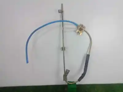 Peça sobressalente para automóvel em segunda mão elevador de vidros dianteiro direito por iveco eurocargo 5.9 diesel referências oem iam 98407744