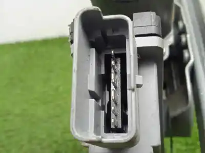 Second-hand car spare part passenger side right window regulator for citroen c3 1.4 oem iam references   02-09 - electrico