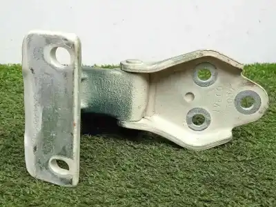 Second-hand car spare part hinge for iveco daily ka 3.0 diesel cat oem iam references 504131917  