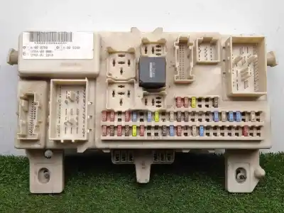 Recambio de automóvil de segunda mano de CAJA RELES / FUSIBLES para FORD FOCUS SPORTBREAK (CAP)  referencias OEM IAM 4M5T14A073AF  