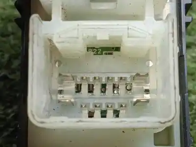 Автозапчасти б/у управление задними левыми стеклами за toyota avensis verso (m20) 2.0 turbodiesel cat ссылки oem iam 8403044020  1.boton