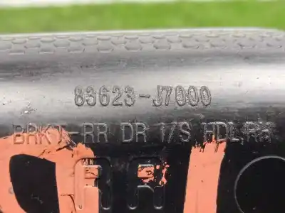 Автозапчастина б/у внутрішня задня права ручка для kia ceed 1.0 tgdi cat посилання на oem iam 83623j7000  