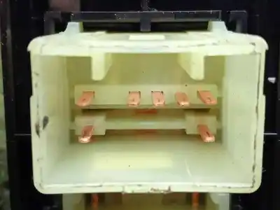 Автозапчастина б/у управління склами задніх правіх для kia ceed 1.0 tgdi cat посилання на oem iam 40b5221500  