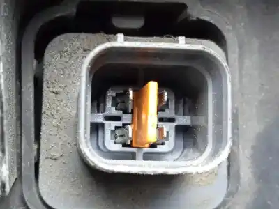 Second-hand car spare part right headlight for ssangyong rodius 2.7 turbodiesel cat oem iam references   