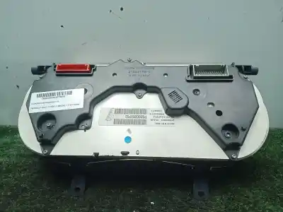 Pezzo di ricambio per auto di seconda mano pannello degli strumenti per renault clio ii fase ii (b/cb0) 1.5 dci diesel riferimenti oem iam 8200059763  