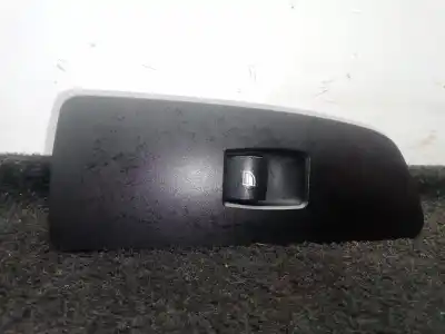 Peça sobressalente para automóvel em segunda mão botão / interruptor elevador vidro dianteiro direito por bmw serie 1 berlina (e81/e87) 2.0 16v referências oem iam 15979800 - 6935534