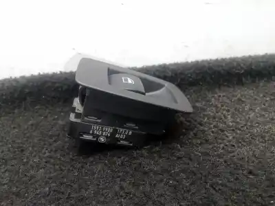 Peça sobressalente para automóvel em segunda mão BOTÃO / INTERRUPTOR ELEVADOR VIDRO TRASEIRO ESQUERDO por BMW SERIE 1 BERLINA (E81/E87)  Referências OEM IAM 15939900 - 6945874  