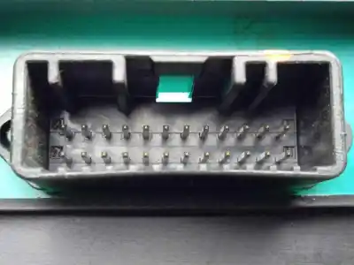 Peça sobressalente para automóvel em segunda mão quadrante por dacia sandero 1.4 cat referências oem iam 8200733620  