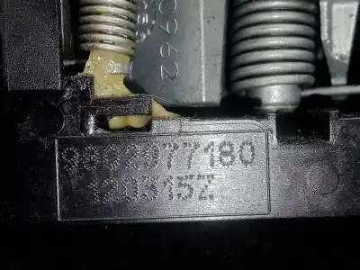 Автозапчастина б/у завнішня ручка задня права для peugeot 308 sw ii (lc_, lj_, lr_, lx_, l4_) 1.6 hdi / bluehdi 115 (lcbhxm lcbhxt) посилання на oem iam 9802977180  13-17