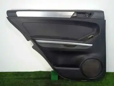 Pezzo di ricambio per auto di seconda mano rivestimento portiera posteriore sinistra per mercedes-benz clase m (w164) 3.0 cdi cat riferimenti oem iam a1647301370