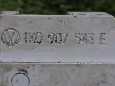 Peça sobressalente para automóvel em segunda mão sensor por audi a3 sedán (8vs) 2.0 16v tdi referências oem iam 1k0907543e  