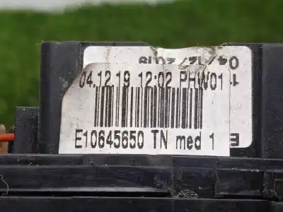 Pezzo di ricambio per auto di seconda mano comando pulito per dacia dokker 1.5 blue dci diesel fap cat riferimenti oem iam 8201168008 - e10645650  