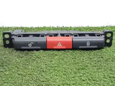 Peça sobressalente para automóvel em segunda mão interruptor 4 piscas - emergência por land rover freelander (lr2) 2.2 td4 cat referências oem iam 6h5210d734ac