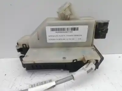 Peça sobressalente para automóvel em segunda mão fechadura da porta traseira direita por citroen c4 lim. 1.6 hdi fap referências oem iam 9685352080