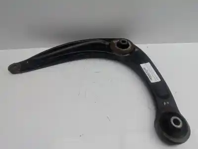 Peça sobressalente para automóvel em segunda mão braço de suspensão inferior esquerdo dianteiro por citroen c4 lim. 1.6 hdi fap referências oem iam 823215