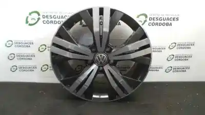 Автозапчасти б/у шина за volkswagen caddy ocio outdoor 4motion bmt ссылки oem iam 2k5601025p  17´´pulgadas