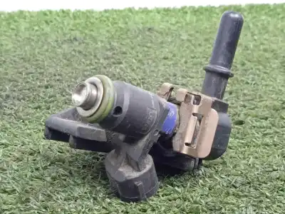 Pièce détachée automobile d'occasion injecteur pour peugeot satelis 125 cm3 références oem iam b115g14786 - 786069  