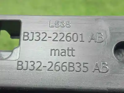 Автозапчастина б/у ліва задня внутрішня ручка для land rover range rover evoque (l538) 2.2 d 4x4 посилання на oem iam bj3222601ab - bj32266b35ab - 8x2322601ae - 8x23226  